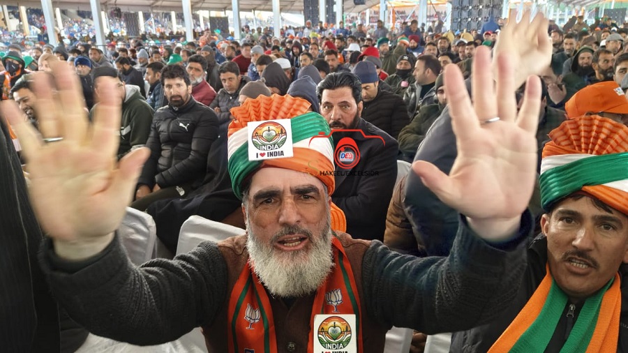 Allegations Arise: Government Staff 'Forced' to Attend PM's Rally, Claim Opposition Leaders