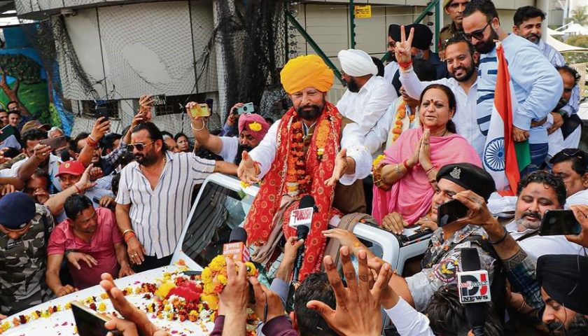 Lal Singh's Return: Congress Jubilant as Ex-MP Welcomed with Grand Reception in Jammu