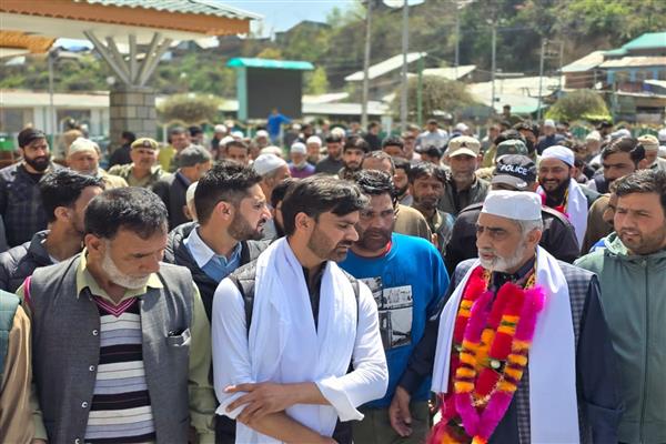 Beyond Tourist Safety: Waheed Parra Demands Security for Kashmir Residents