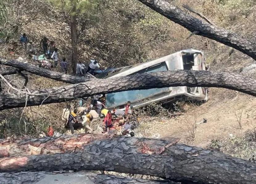A Day of Mourning: 21 Pilgrims Perish in Akhnoor Bus Crash En Route to Shiv Khori