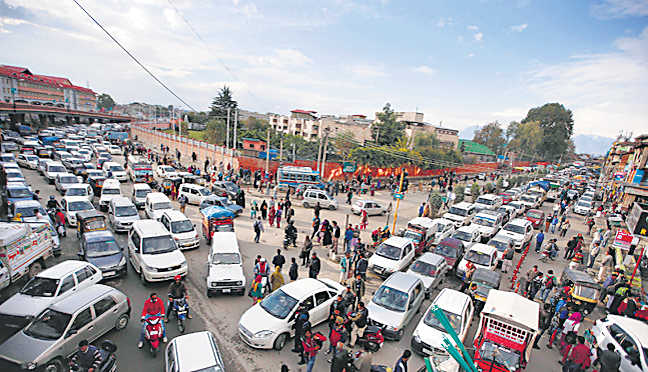 From Gridlock to Greenlight - Rethinking Srinagar's Smart City Journey