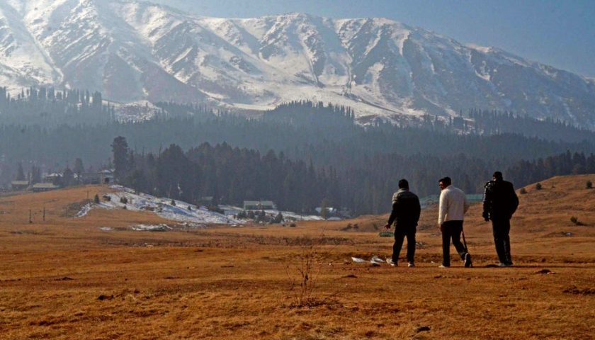Kashmir’s Climate Curveball: Srinagar Nears 30°C Amid Missing Western Disturbances