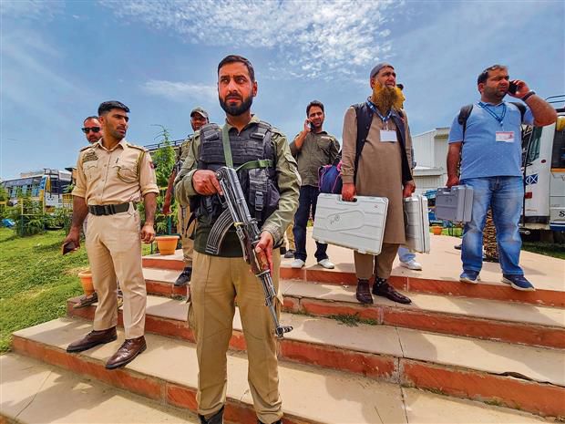The Baramulla Ballot: Valley Voters Venture to Validate Their Vision