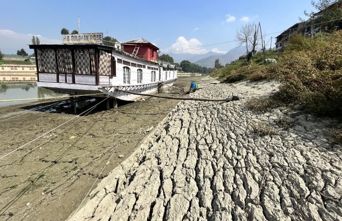 The Vanishing Crown: How Climate Change is Stealing Kashmir's Water and Beauty