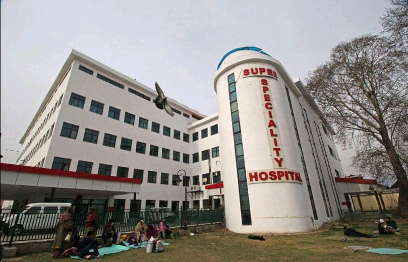 Timing Tweak Threatens Vital Services at Srinagar’s Super Specialty Hospital