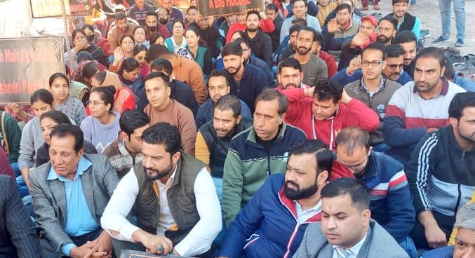 Kashmiri Pandits Appeal for Work-from-Home Amid Rising Security Concerns