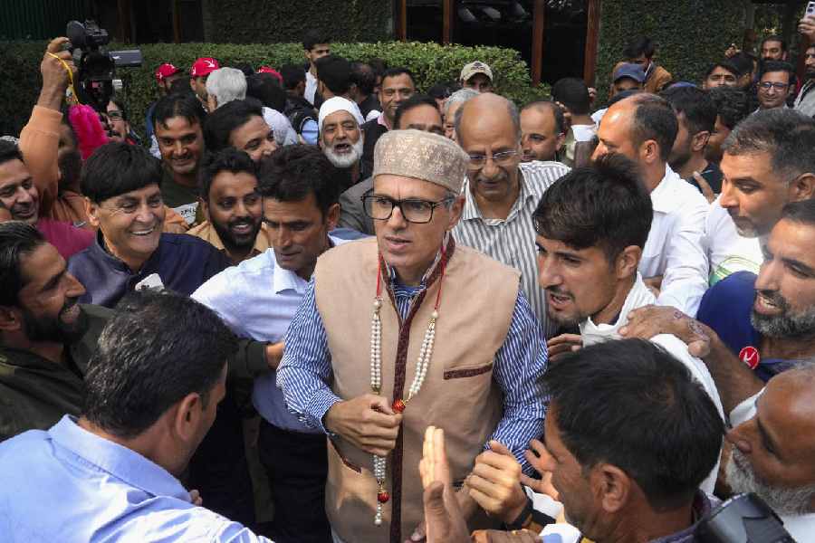 National Conference Reaffirms Commitment to Article 370