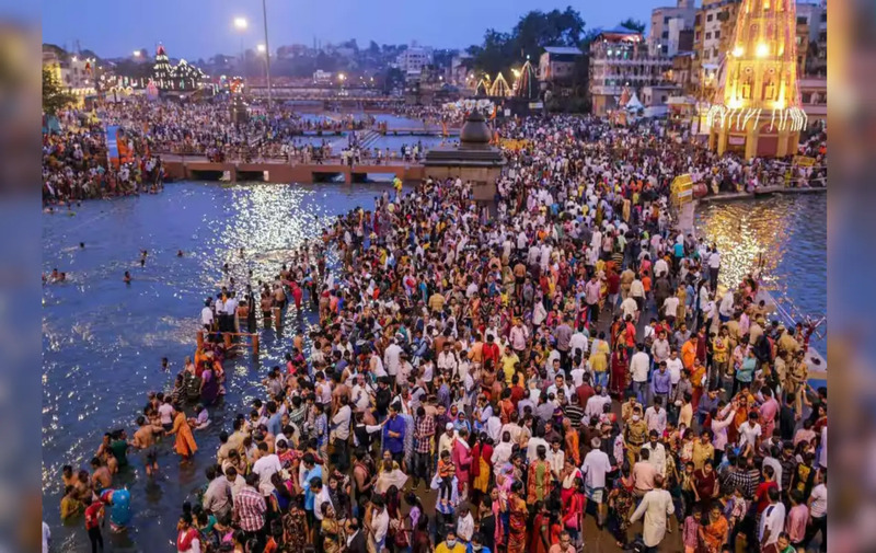 Faith and Devotion: Mahakumbh 2025 Kicks Off with Record-Breaking Crowd