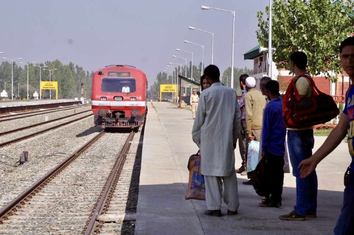 How Mandatory Train Stops Could Derail Kashmir’s Growth