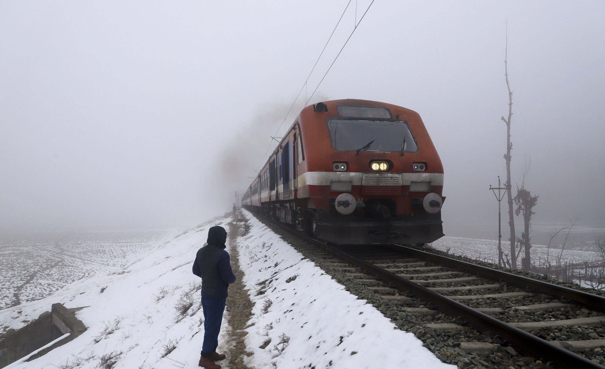 Kashmir's Hopes Derailed: No Direct Train from Srinagar to Delhi