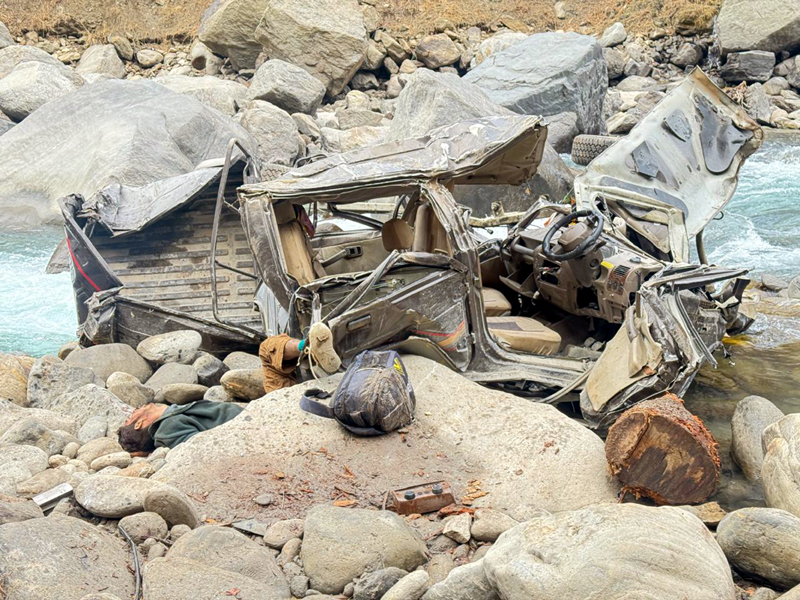 Tragic Accident: 4 Dead, 2 Missing as Vehicle Plunges into Kishtwar Rivulet