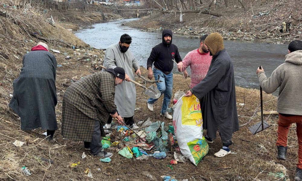 Grassroots Initiative in Kashmir: Villagers Join Hands to Clean and Restore Streams