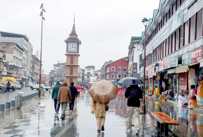 Heavy Snowfall and Flashfloods Cause Tragic Incidents and Road Closures in J&K