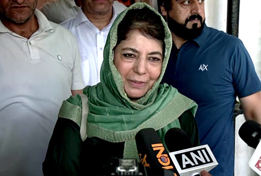 Mehbooba Mufti Criticizes Omar Abdullah for Not Standing Up for J&K's Rights
