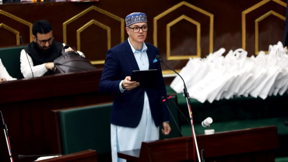 Omar Abdullah Presents J&K Budget 2025-26: Free Rides for Women and Free Electricity for AAY Families