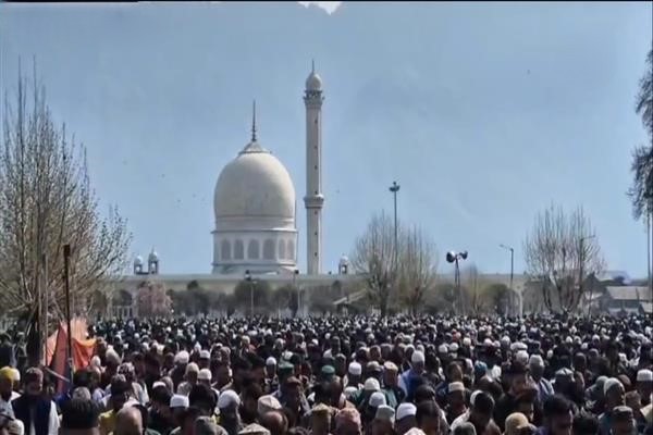 Eid Celebrations Light Up Jammu and Kashmir with Devotion and Joy