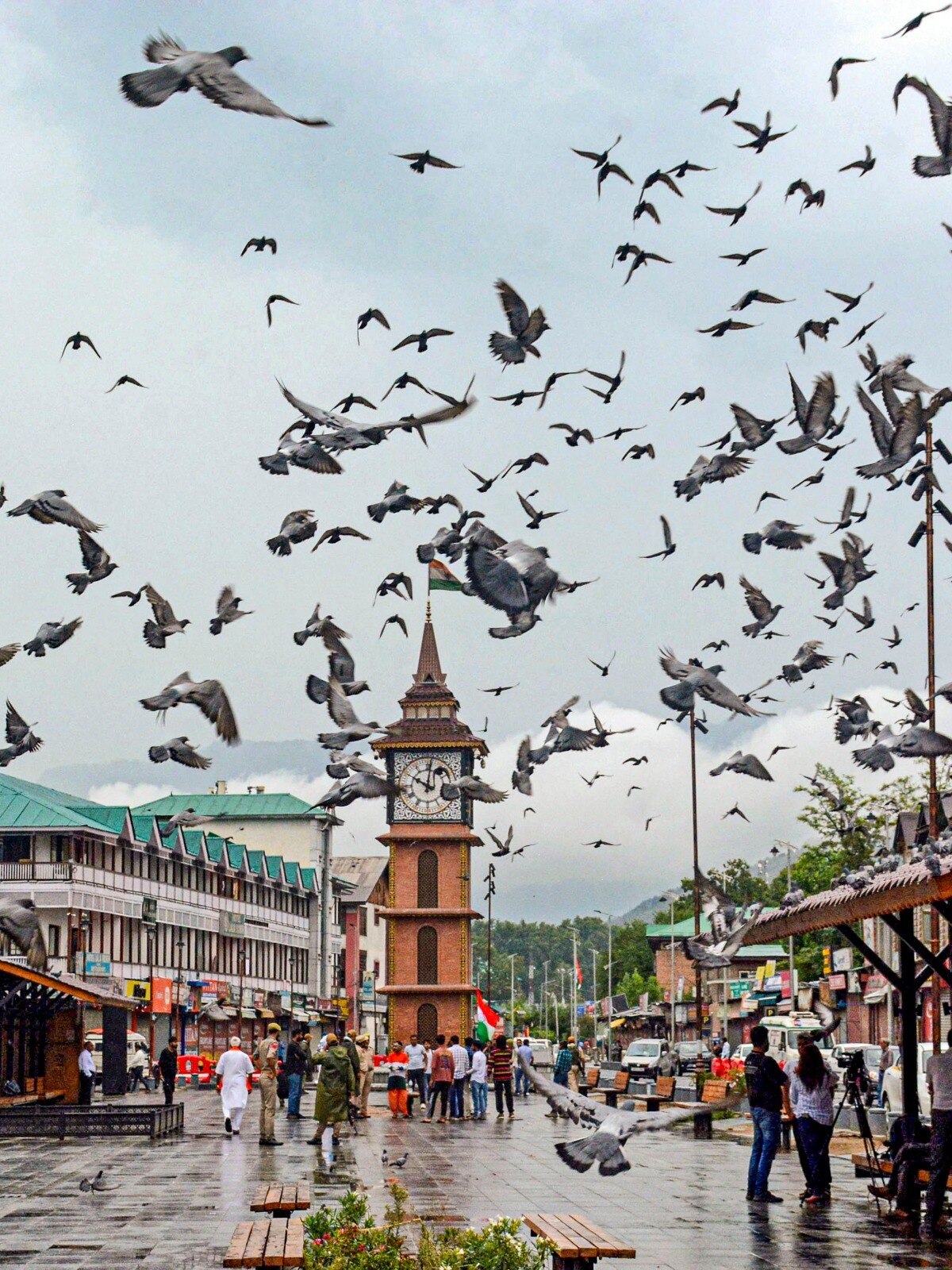 Kashmir’s Youth at a Crossroads: Dreams, Fears & Uncertainty in a Changing Landscape