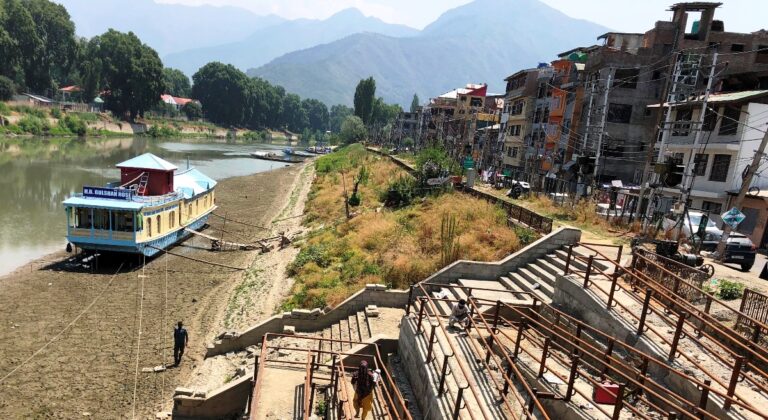 Kashmir’s Lifeline River Jhelum Runs Dry: Lowest Levels in Five Years ...