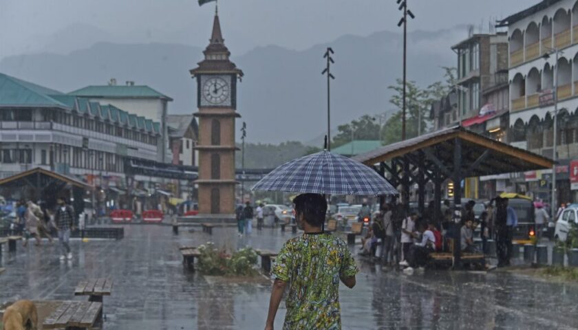 Monsoon Showers in Kashmir by July 6: A Long-Awaited Relief from Relentless Heat and Agricultural Distress