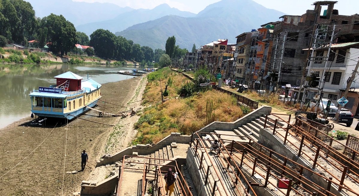 Kashmir’s Lifeline River Jhelum Runs Dry: Lowest Levels in Five Years Herald a Regional Crisis