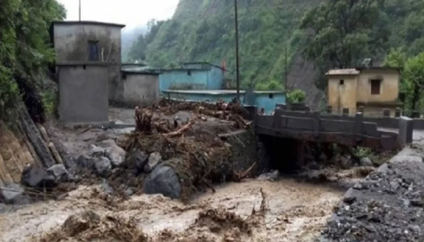 Flash Floods in Pir Panjal: Rajouri Youth, Poonch Girl Swept Away; Roads Blocked, Schools Shut
