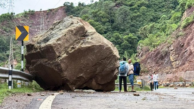 Jammu–Srinagar National Highway (NH-44) Closure Update – August 30, 2025
