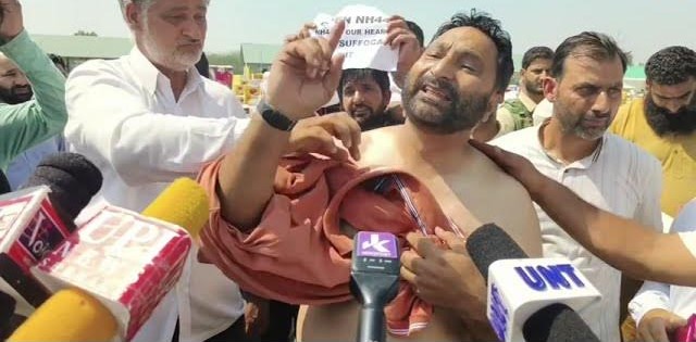 Enough Is Enough: Kashmir’s Fruit Industry Bleeds While Leaders Trade Blame