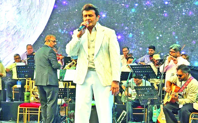 Sonu Nigam Azaan Controversy Resurfaces at Srinagar Concert – Low Turnout and Public Backlash