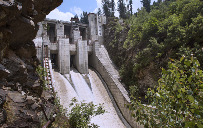 Jammu & Kashmir’s 7,768 MW Hydropower Surge: 15 Projects Under Way to Transform the UT into an Energy Hub