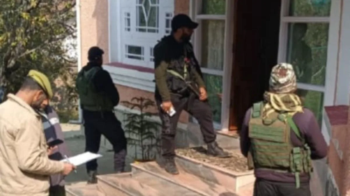 Massive Crackdown in Kashmir: Police & CRPF Launch Raids on Jamaat-e-Islami Networks Amid Fears of Revival