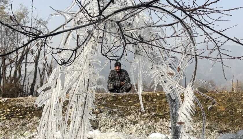 Winter Tightens Its Grip on Kashmir: Sub-Zero Temperatures, Power Crunch & Frosty Lives