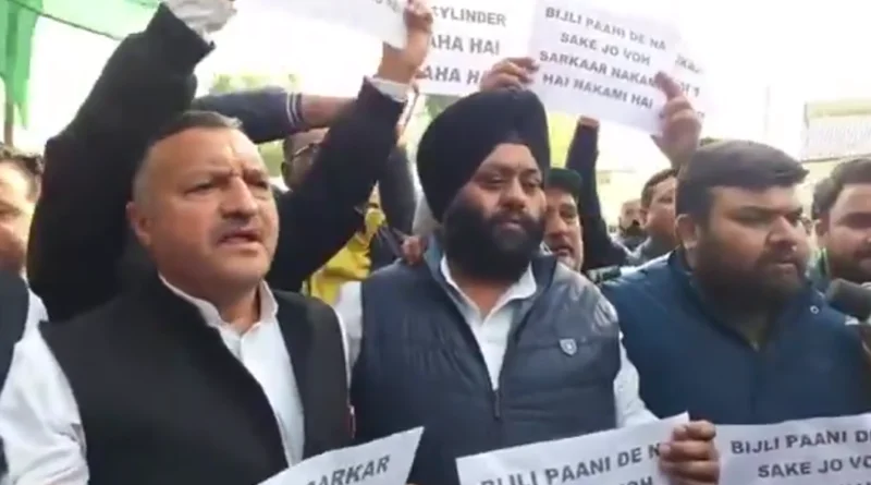 PDP Takes to Streets in Jammu, Demands Omar Abdullah’s Resignation: A Political Showdown Exposing Governance Fault Lines in J&K