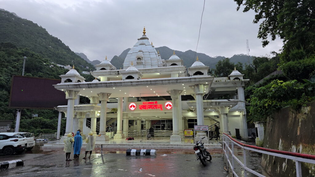 Vaishno Devi Sees Steep Fall in Pilgrim Footfall in 2025: What Went Wrong and Why It Matters