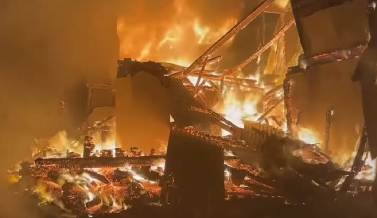 25 Winter Blazes Reported Across Kashmir in 4 Days: Causes, Risks, and Safety Lessons for Households