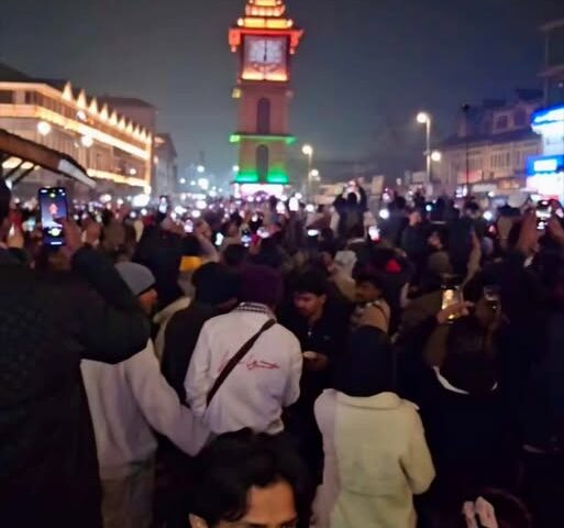 Festive Tourism Surge Kicks Off 2026 in Jammu & Kashmir as Srinagar, Gulmarg and Vaishno Devi See Record Footfall