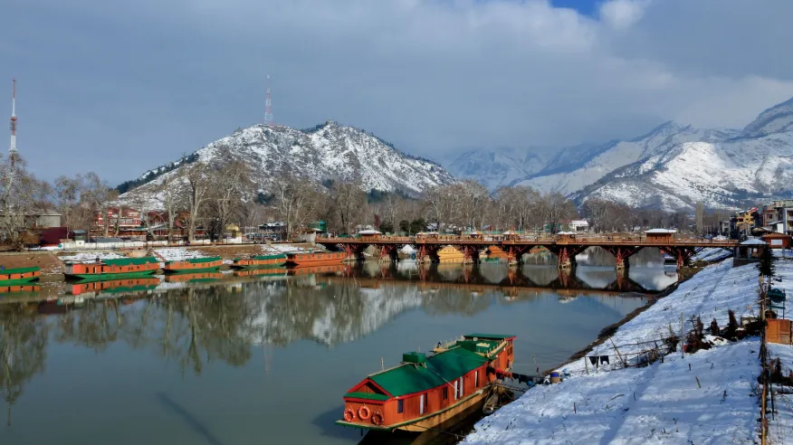 Winter Snowfall Crucial for Kashmir’s Agriculture and Water Security, Warn Experts