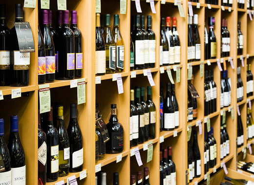 J&K Liquor Sales Cross 5.63 Crore Bottles Till January 2026; ₹435 Crore Excise Revenue Earned