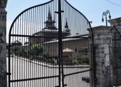 Jama Masjid Closed, Mirwaiz Umar Farooq Placed Under House Arrest Ahead of Shab-e-Barat Prayers in Srinagar