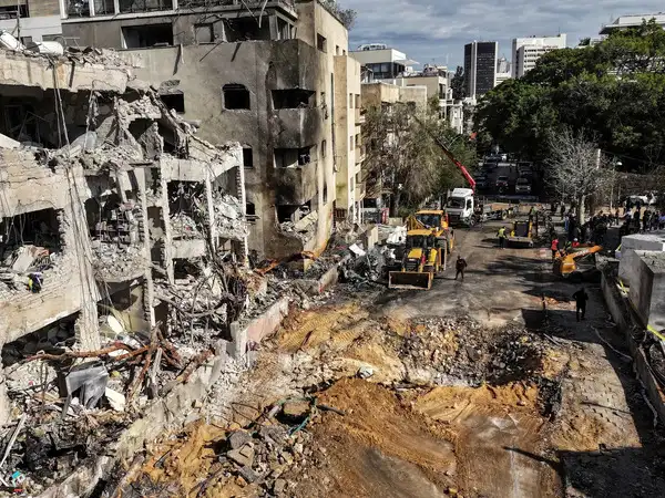 Israel–US–Iran Conflict Widens: Multi-Front War Expands Across Lebanon, Gulf & Tehran