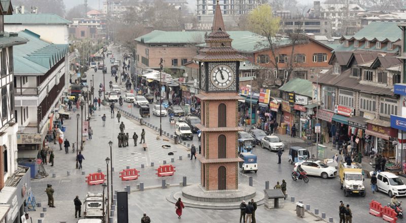 Kashmir Returns to Routine as Restrictions Ease: Shops Reopen, Transport Resumes, and Life Slowly Stabilizes