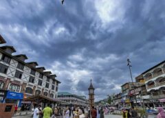 Jammu Heatwave Vs Kashmir Showers: Two Seasons in One State as Temperatures Hit 39.5°C in Plains