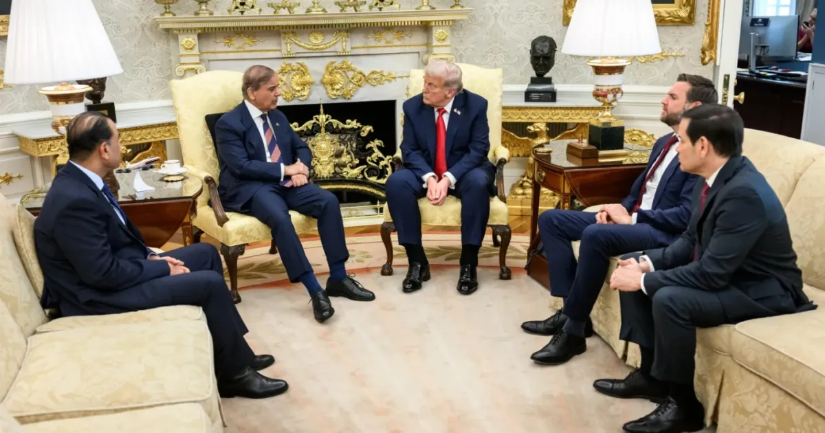 U.S.–Iran Edge Toward Exit as War Fatigue Grows; Pakistan Emerges as Peace Broker