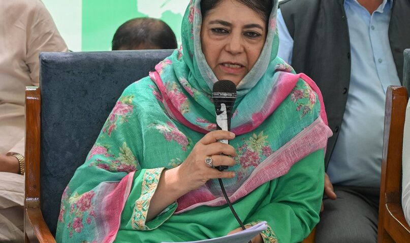 Mehbooba Mufti Targets Omar Abdullah Over ‘Silence’ on Budgam Law University Promise