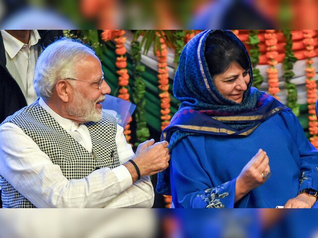 Mehbooba Mufti Urges PM Modi to Hold Talks With Pakistan and Kashmiris, Calls It ‘Golden Opportunity’ for Peace