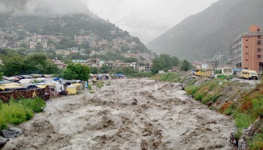J&K Weather Update: Heatwave Continues Across Kashmir, Heavy Rain Likely From July 11; MeT Warns of Flash Floods and Landslides