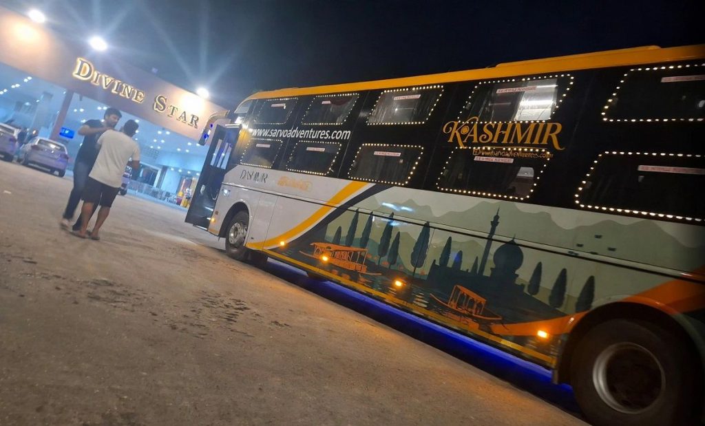 Kashmiri Passenger Injured as Stones, Bricks Hit Delhi–Srinagar Bus in Haryana